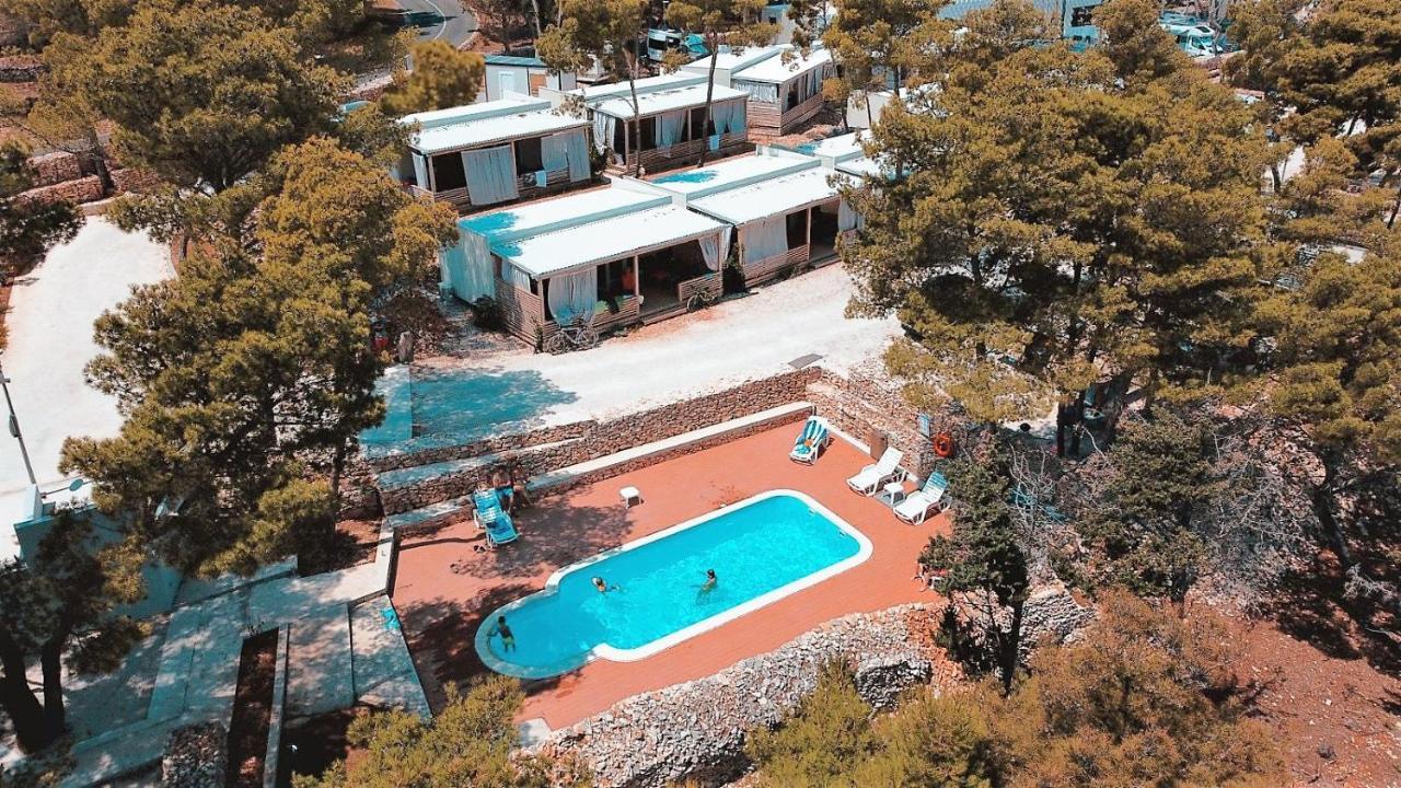 Boutique Camping Bunja スペタル エクステリア 写真