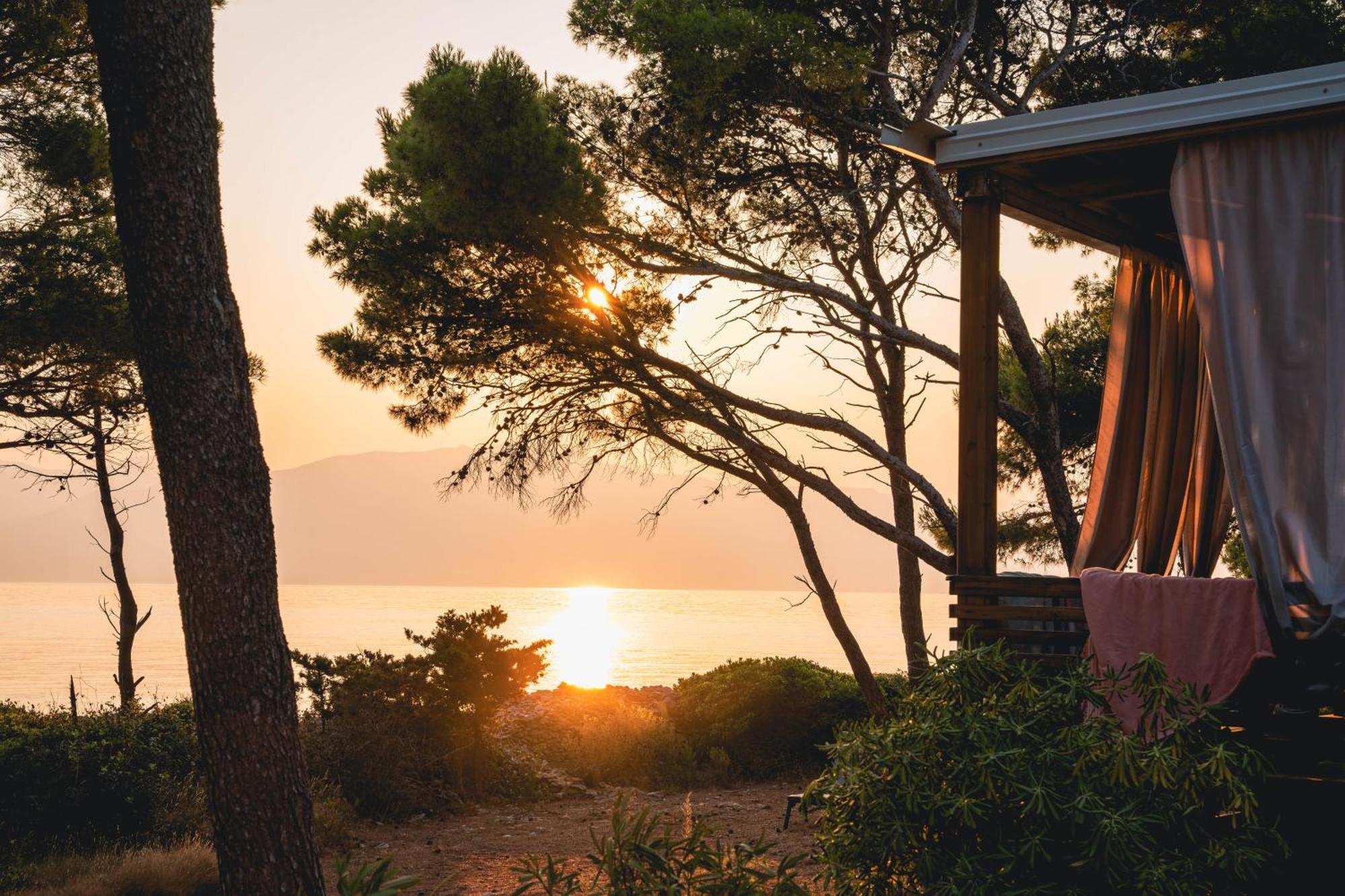 Boutique Camping Bunja スペタル エクステリア 写真